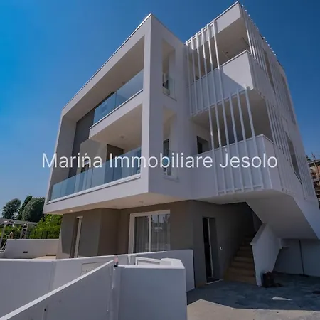 Apartman Trilogy *